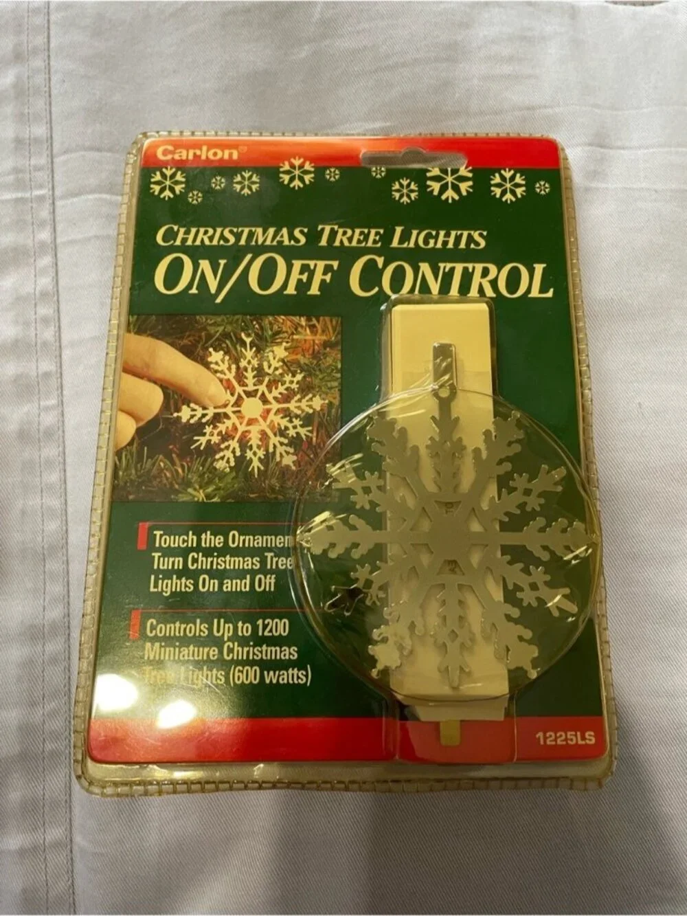 Carlon Christmas Tree Lights On/Off Control - silver Snowflake Ornament